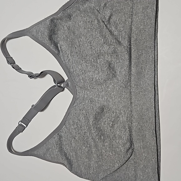 PRO FIT ADJUSTABLE STRAPS SPORTS BRA GRAY TOP SIZE M #W-450 - Picture 1 of 6